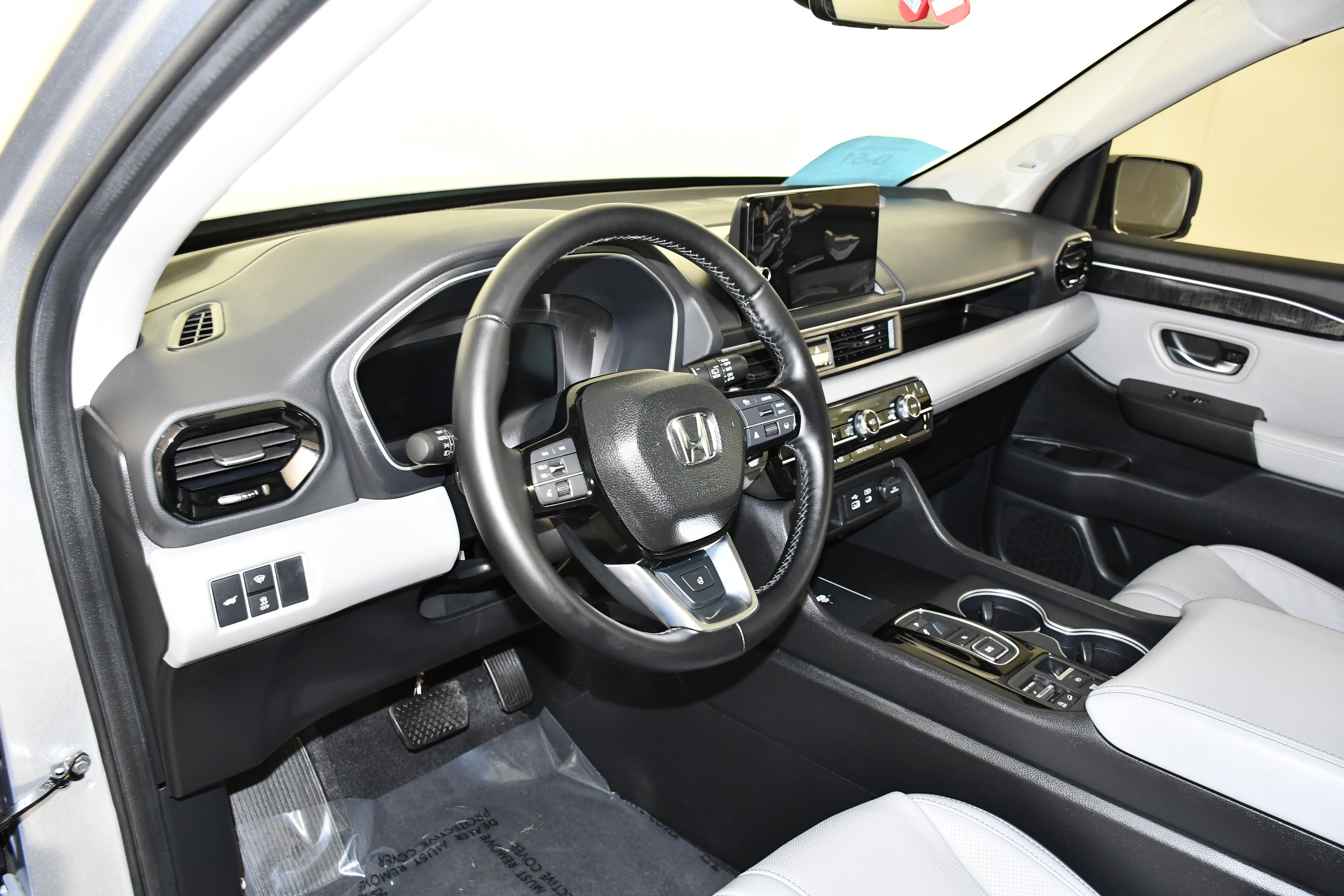 Certified 2025 Honda Pilot Elite image 38