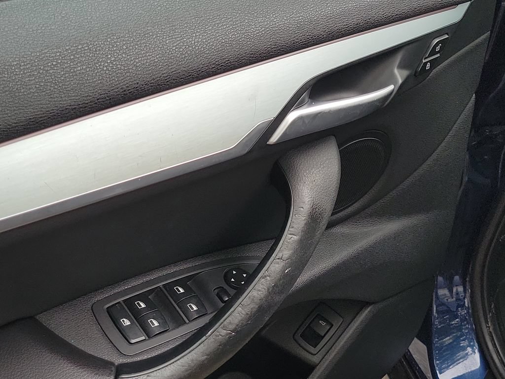 Used 2018 BMW X2 sDrive28i FWD image 25