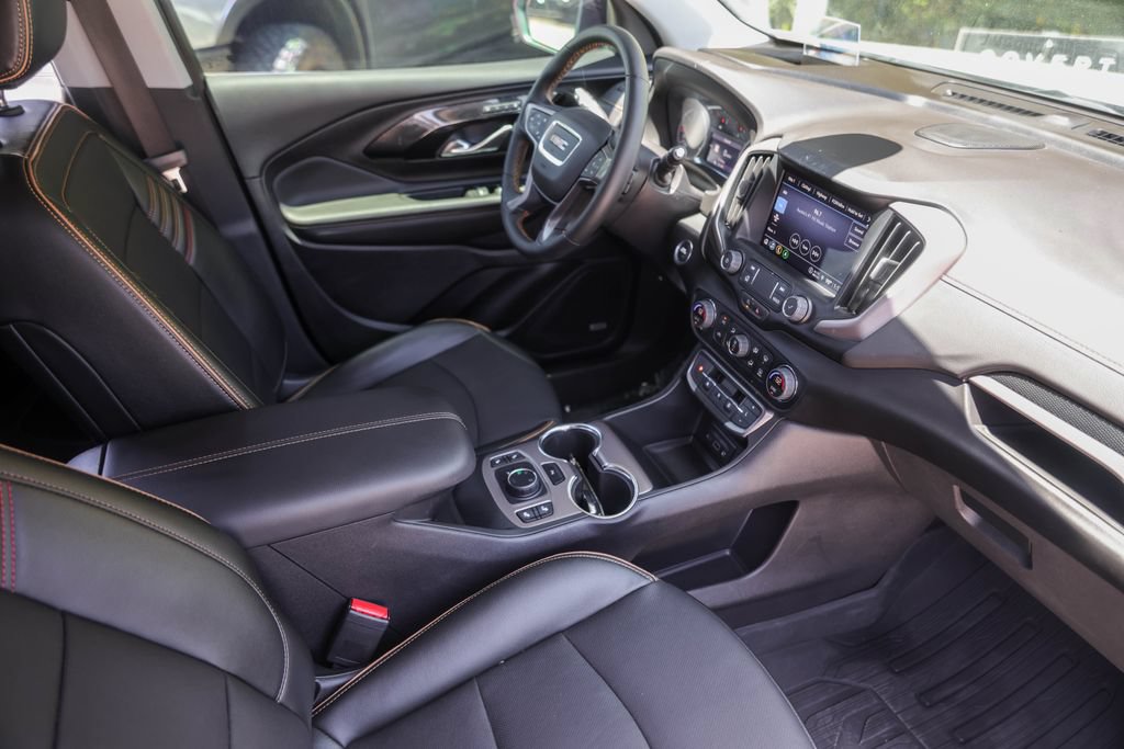 Used 2024 GMC Terrain AT4 w/ Infotainment Package II AWD/4WD image 33