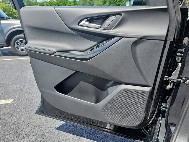 Used 2025 Chevrolet Equinox LT FWD image 32