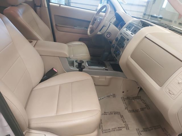 Used 2010 Ford Escape XLT image 10