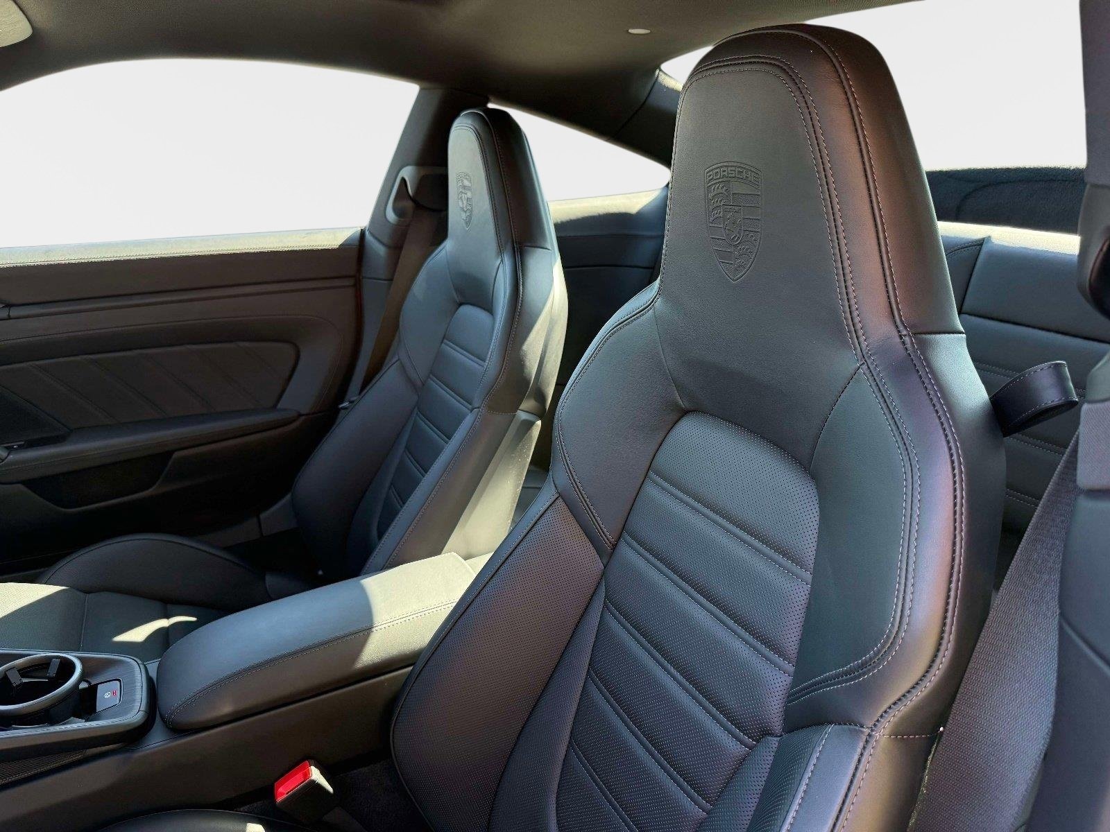 Used 2024 Porsche 911 Carrera 4 GTS w/ Premium Package image 37