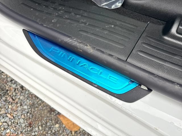 New 2026 Chrysler Pacifica Pinnacle AWD/4WD image 36