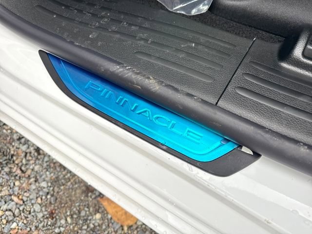 New 2026 Chrysler Pacifica Pinnacle AWD/4WD image 36