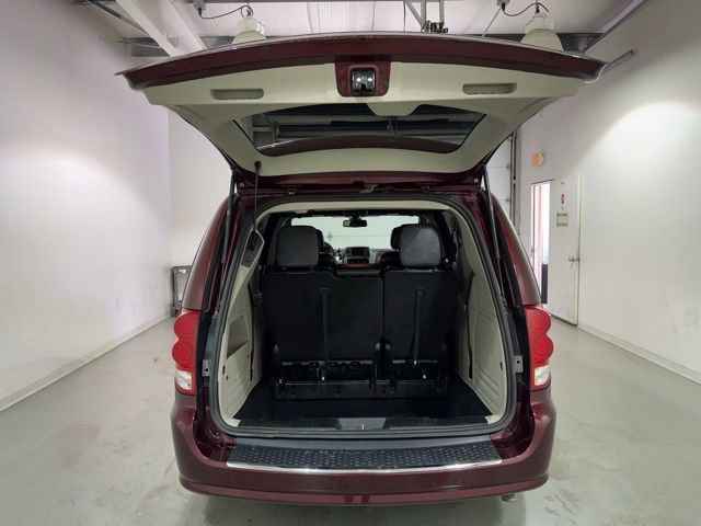 Used 2019 Dodge Grand Caravan SXT FWD image 8