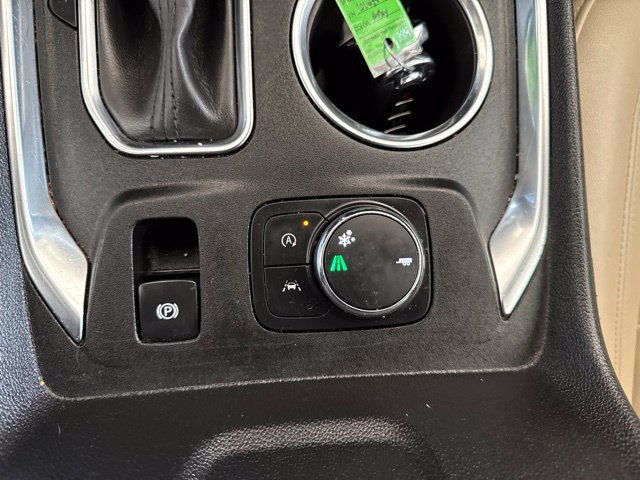 Used 2023 Chevrolet Traverse LT FWD image 21