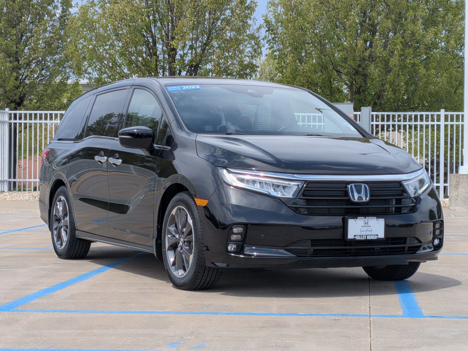 Certified 2023 Honda Odyssey Elite image 4
