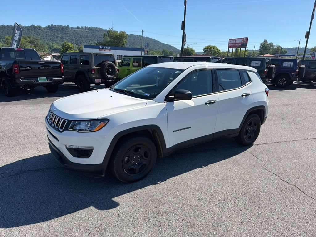 Used 2021 Jeep Compass Sport FWD image 1