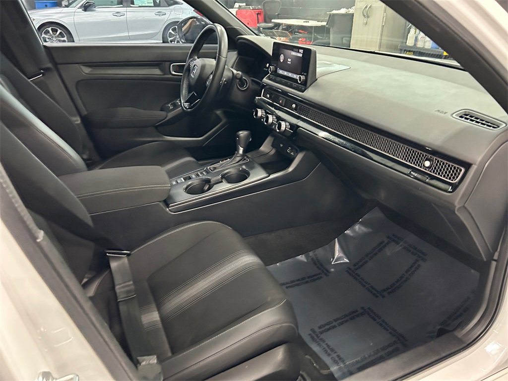 Used 2023 Honda Civic Sport image 16