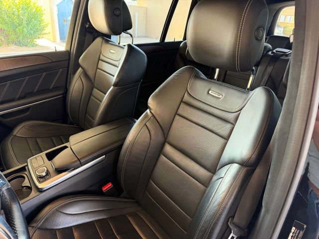 Used 2014 Mercedes-Benz GL 63 AMG 4MATIC w/ Accessory Chrome Package image 36