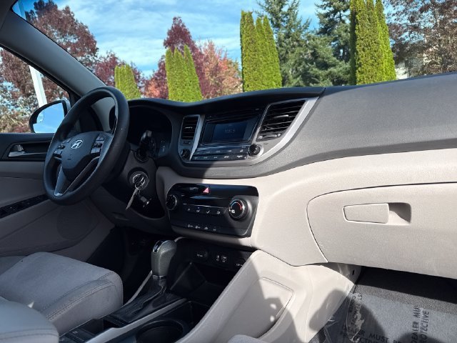 Used 2017 Hyundai Tucson SE w/ SE Popular Package 02 FWD image 24