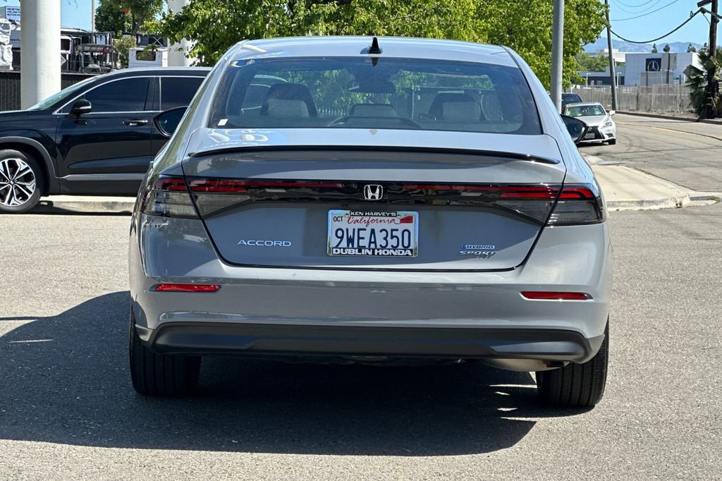 Used 2025 Honda Accord Sport image 5