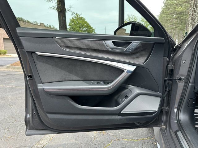Used 2021 Audi RS 6 AWD/4WD image 16