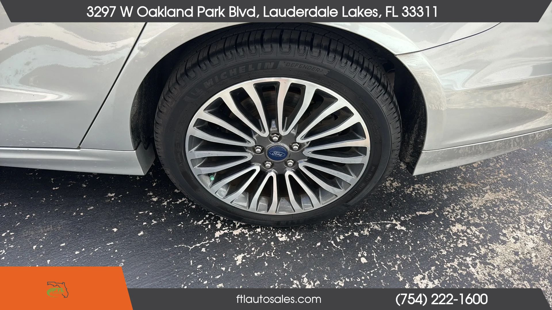 Used 2018 Ford Fusion SE w/ Fusion SE Technology Package FWD image 15
