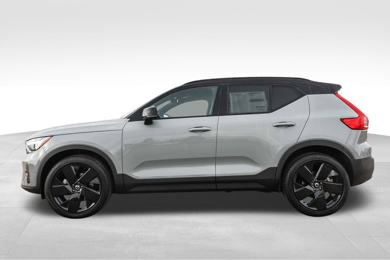 New 2026 Volvo XC40 B5 Ultra w/ Climate Package AWD/4WD image 8