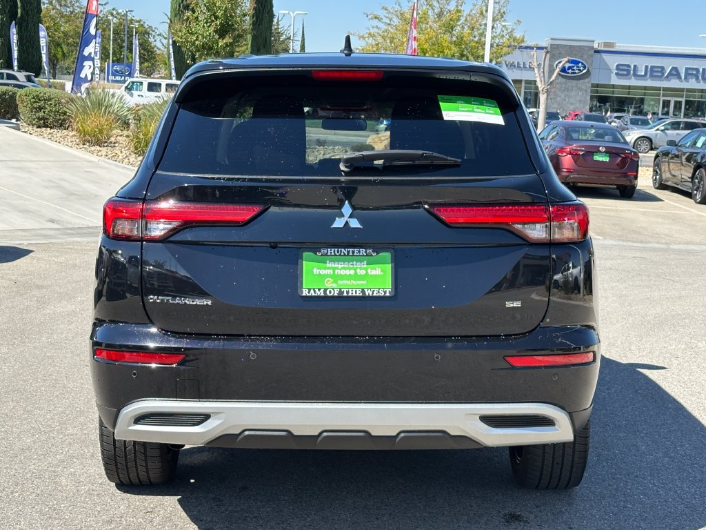 Used 2024 Mitsubishi Outlander SE AWD/4WD image 8