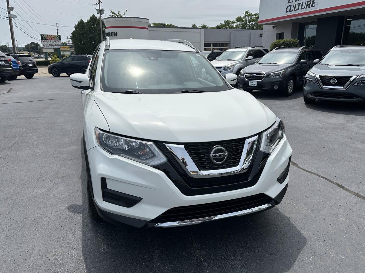 Used 2019 Nissan Rogue S w/ Special Edition Package AWD/4WD image 3