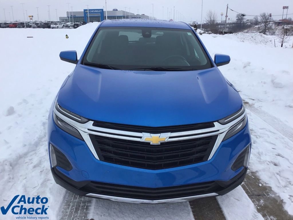 Used 2024 Chevrolet Equinox LT image 2