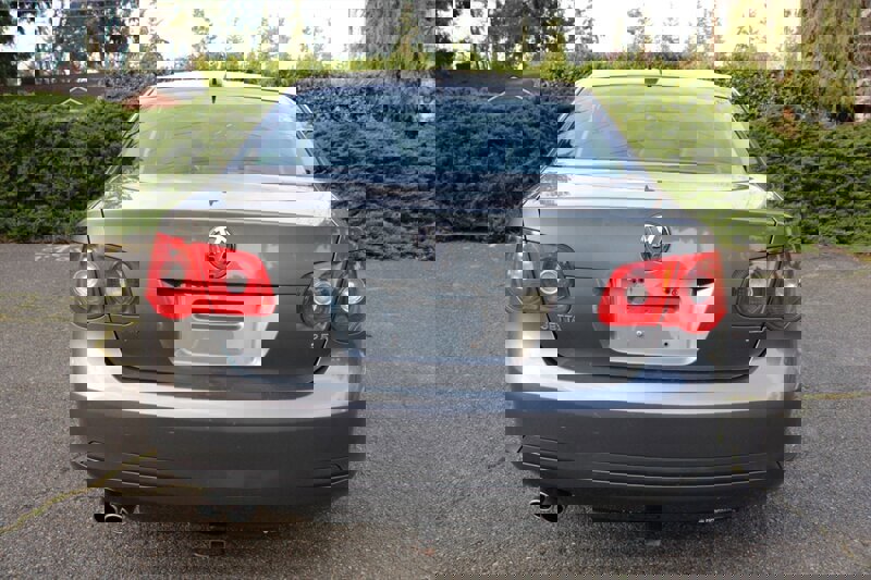 Used 2005 Volkswagen Jetta 2.5 image 11