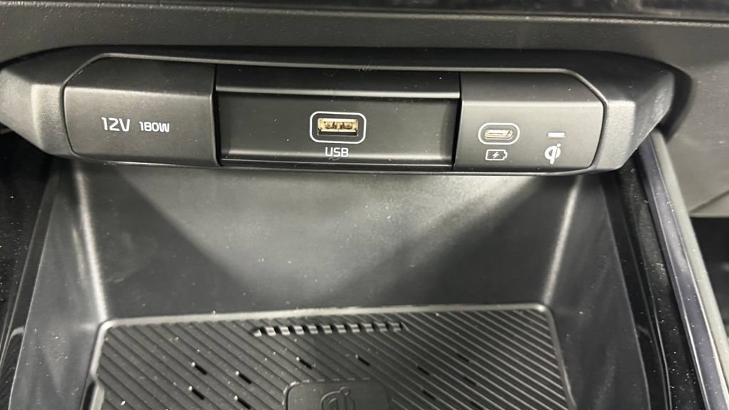New 2026 Kia Niro EX FWD image 27