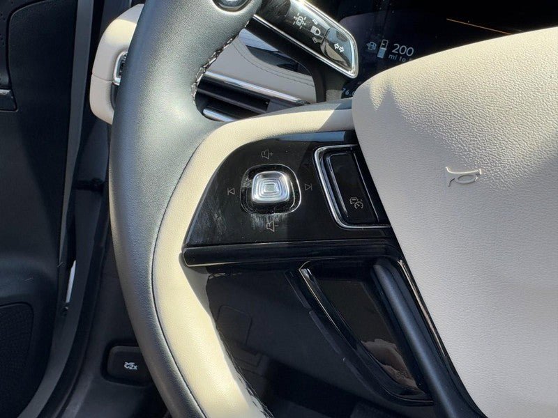 Used 2025 Lincoln Corsair FWD image 17