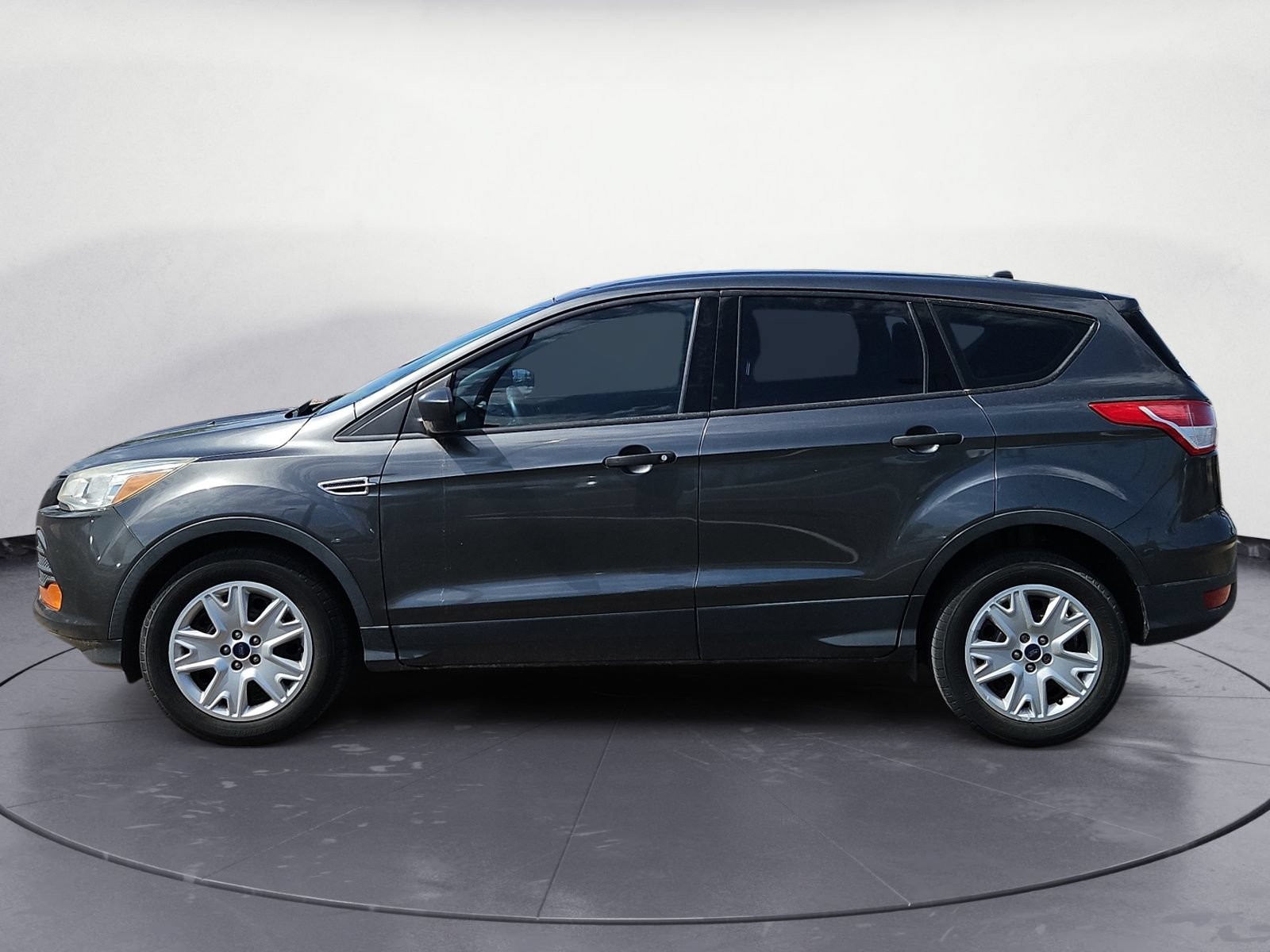 Used 2016 Ford Escape S FWD image 3