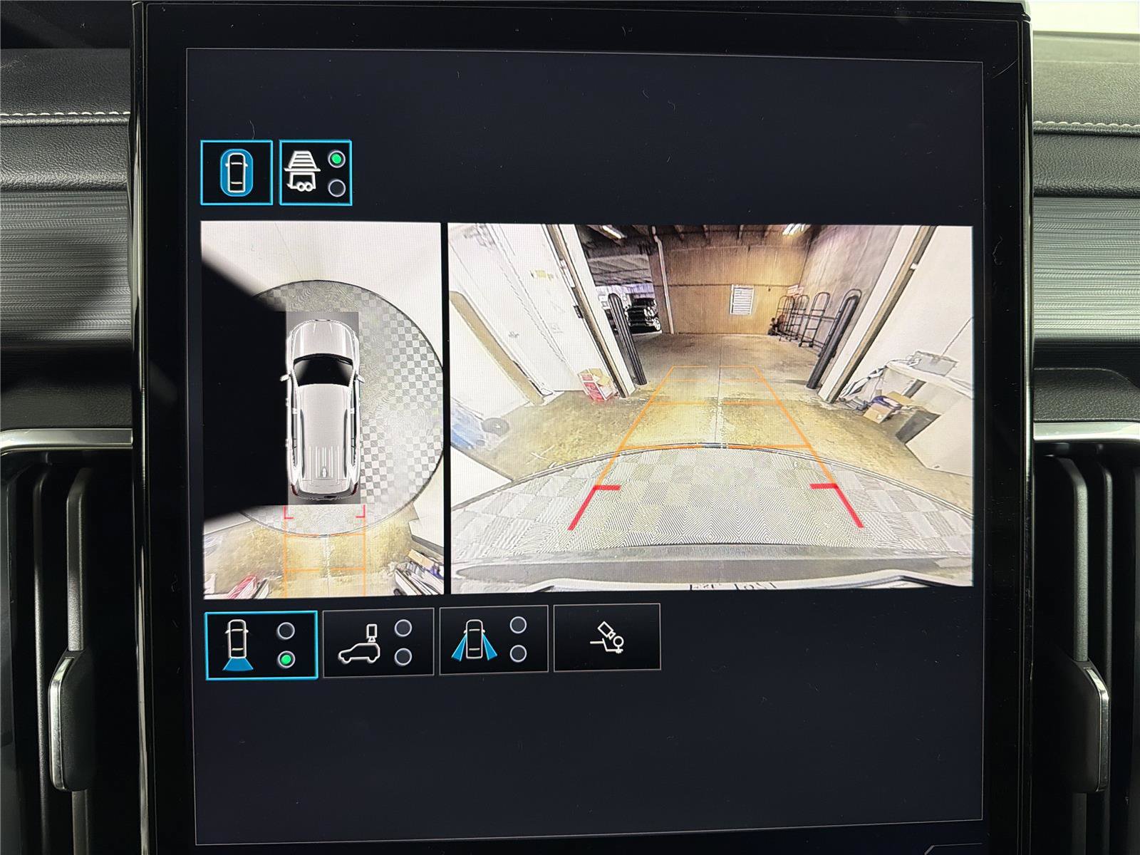 New 2026 GMC Acadia Elevation FWD image 31