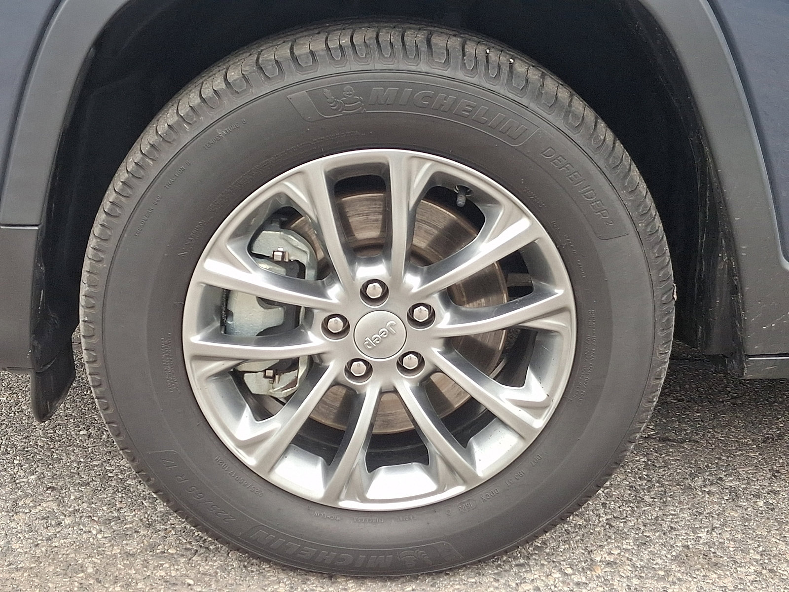 Used 2021 Jeep Cherokee Latitude Lux w/ Comfort/Convenience Group image 10