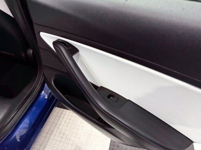Used 2018 Tesla Model 3 Long Range AWD/4WD image 25