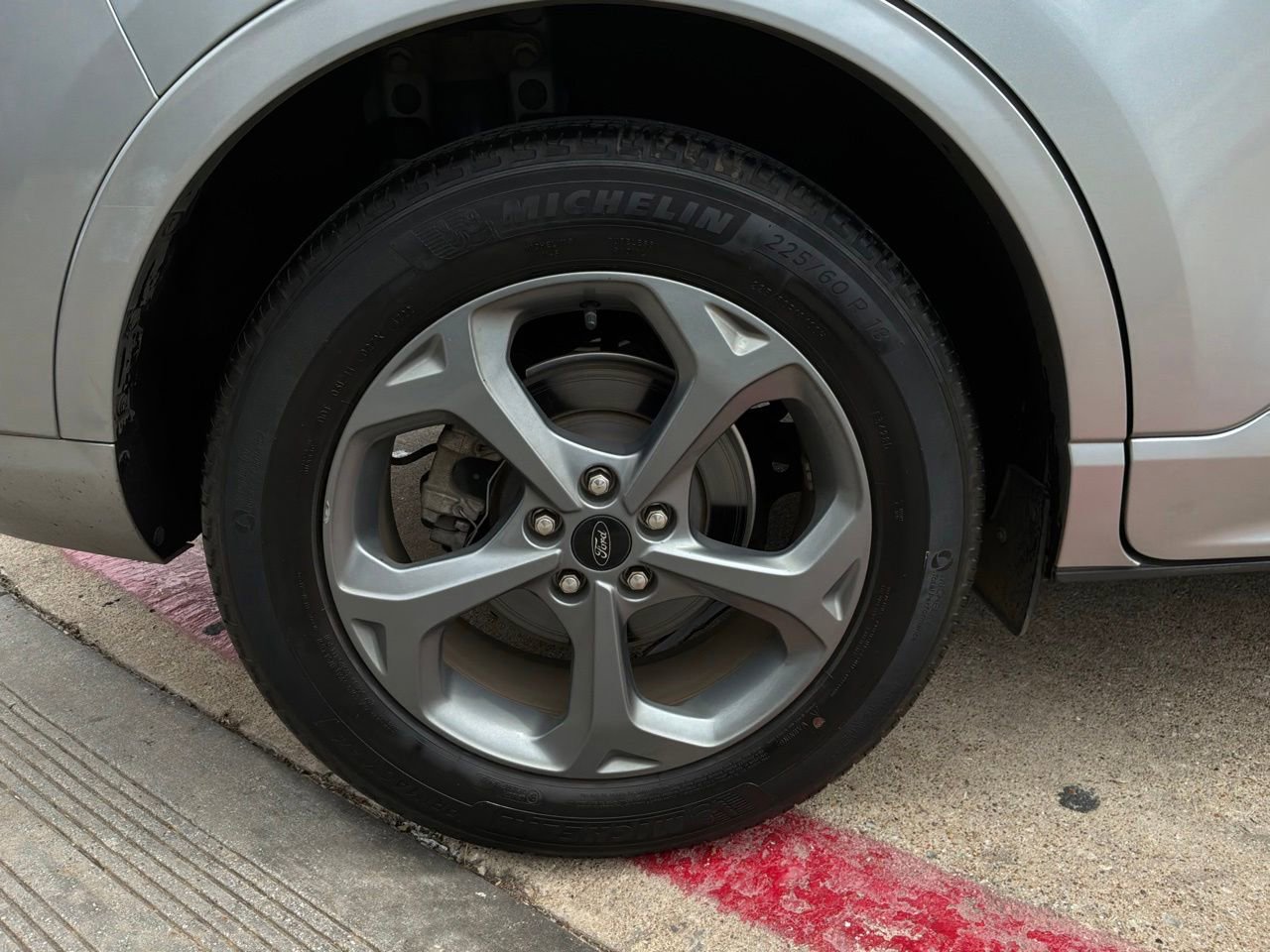 Used 2023 Ford Escape ST-Line FWD image 9