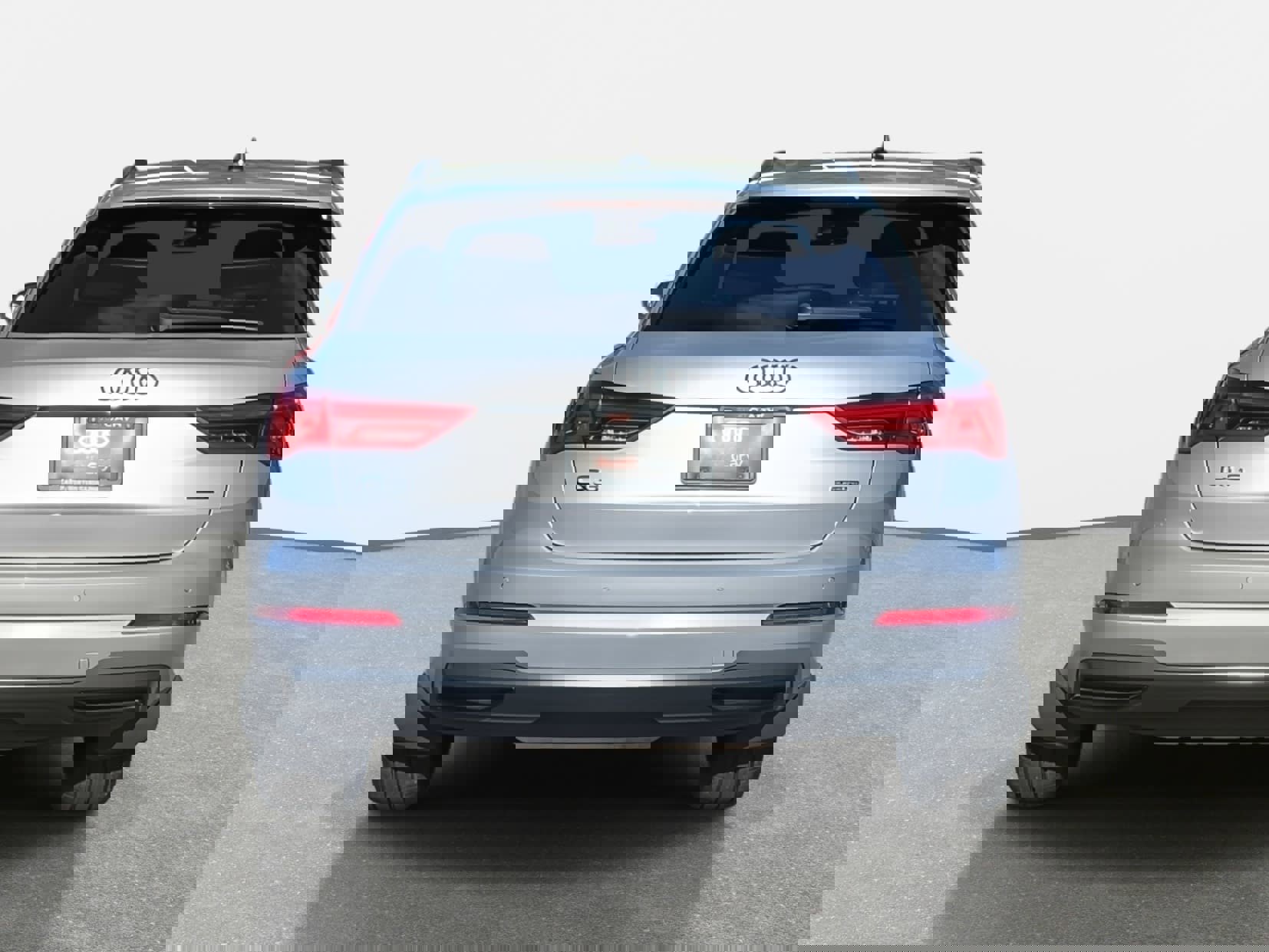 Used 2023 Audi Q3 2.0T Premium w/ Black Optic Package image 6