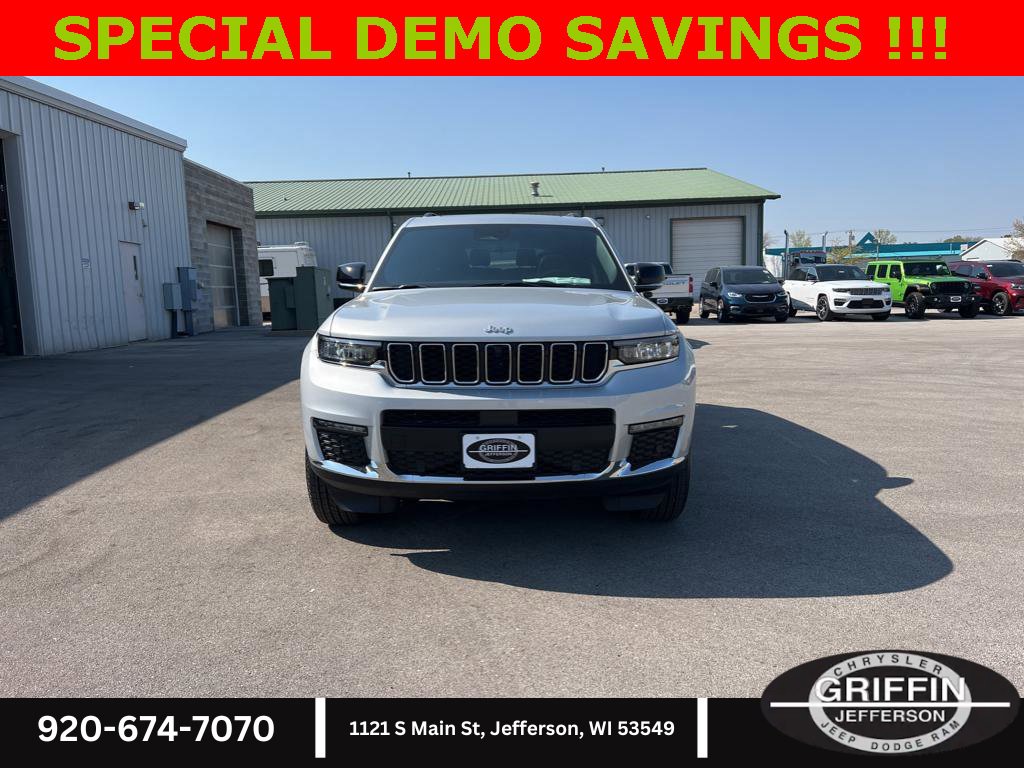 New 2025 Jeep Grand Cherokee L Limited w/ Luxury Tech Group II image 2