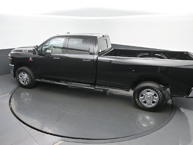 New 2026 RAM 3500 Tradesman AWD/4WD image 40