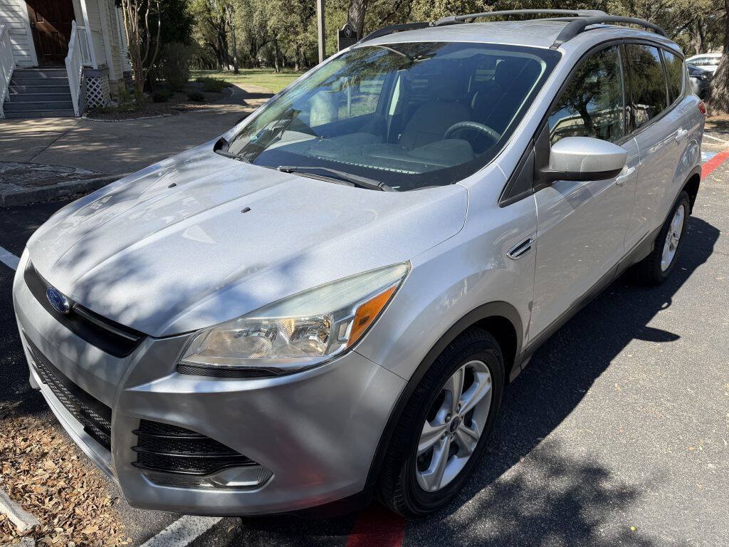 Used 2013 Ford Escape SE FWD image 2