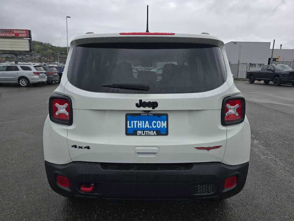 Used 2023 Jeep Renegade Trailhawk image 4