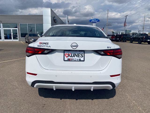 Used 2024 Nissan Sentra SV image 8