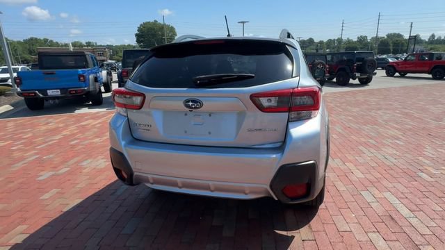Used 2020 Subaru Crosstrek 2.0i AWD/4WD image 2