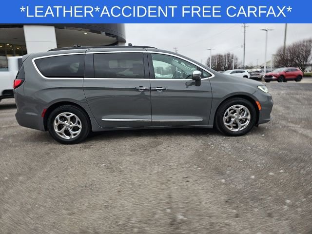 Used 2022 Chrysler Pacifica Limited image 23