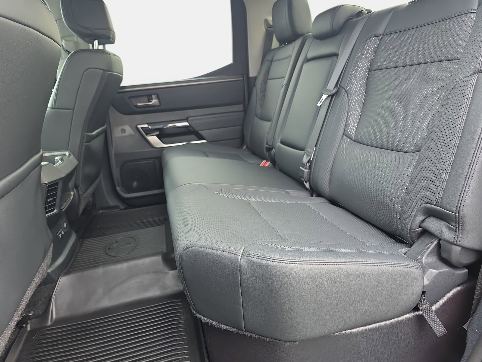 Used 2023 Toyota Tundra Limited image 13