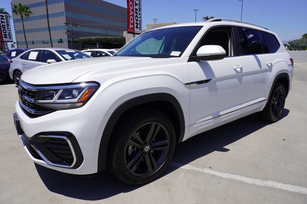 Used 2022 Volkswagen Atlas SEL R-Line AWD/4WD image 4