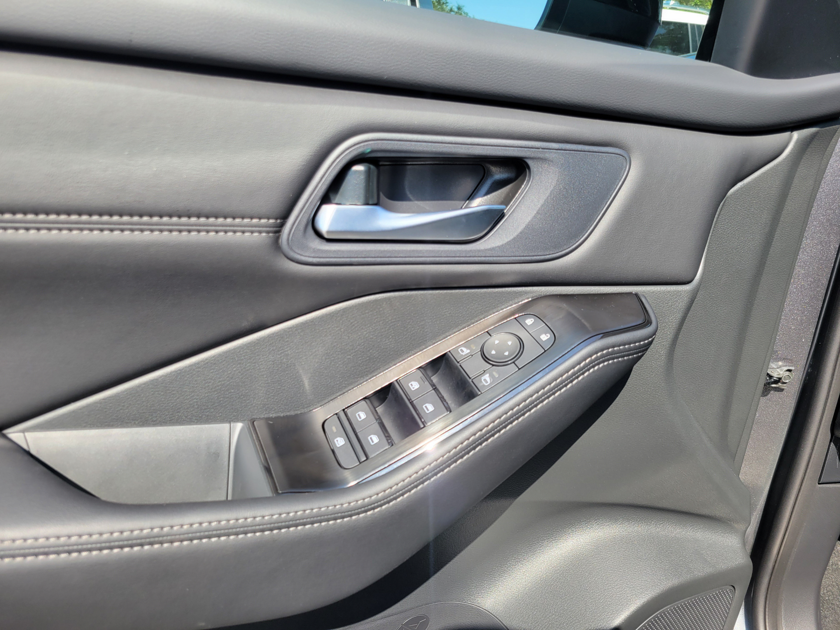 New 2026 Nissan Rogue Dark Armor FWD image 16