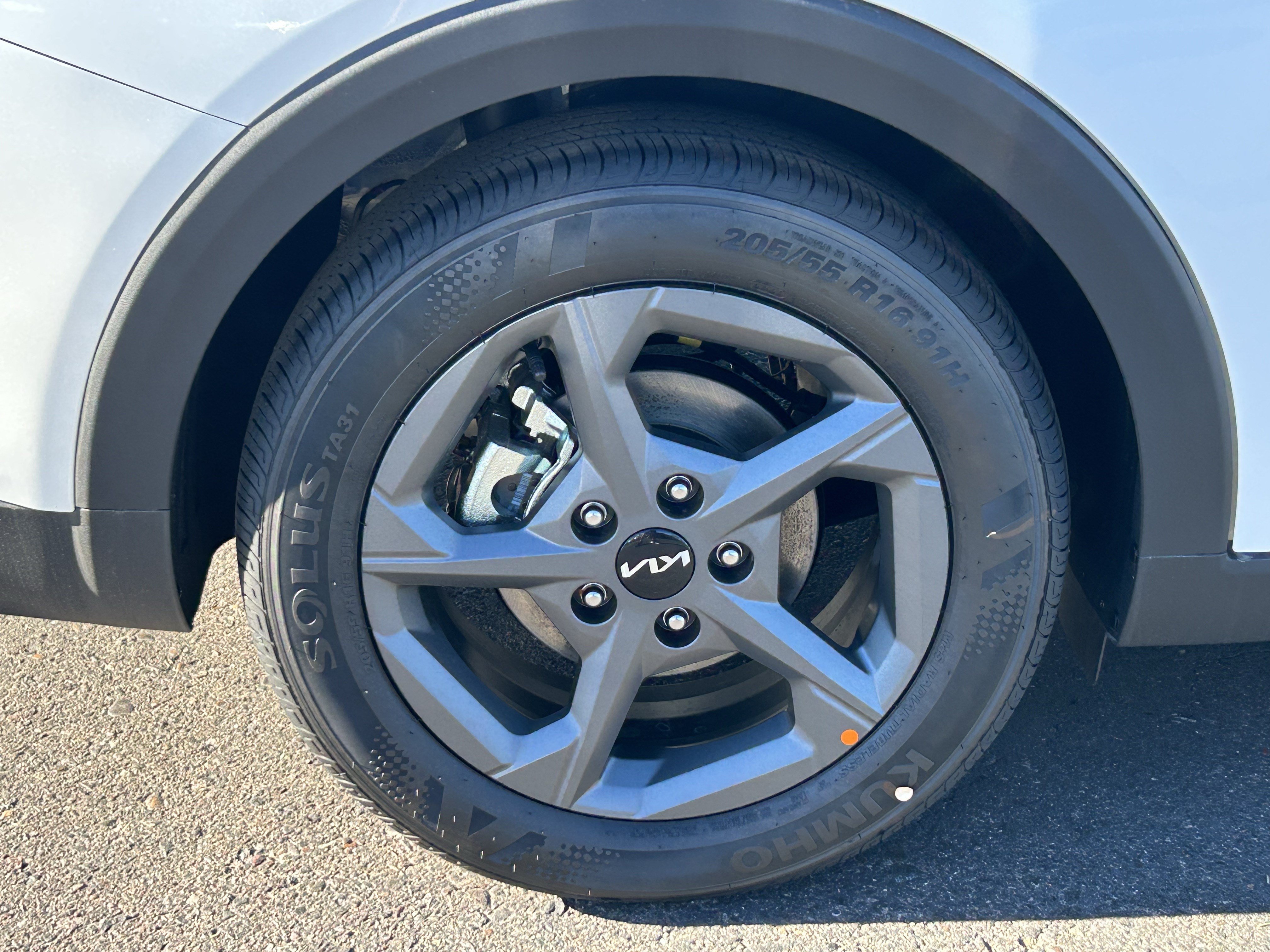 New 2026 Kia K4 FWD image 9