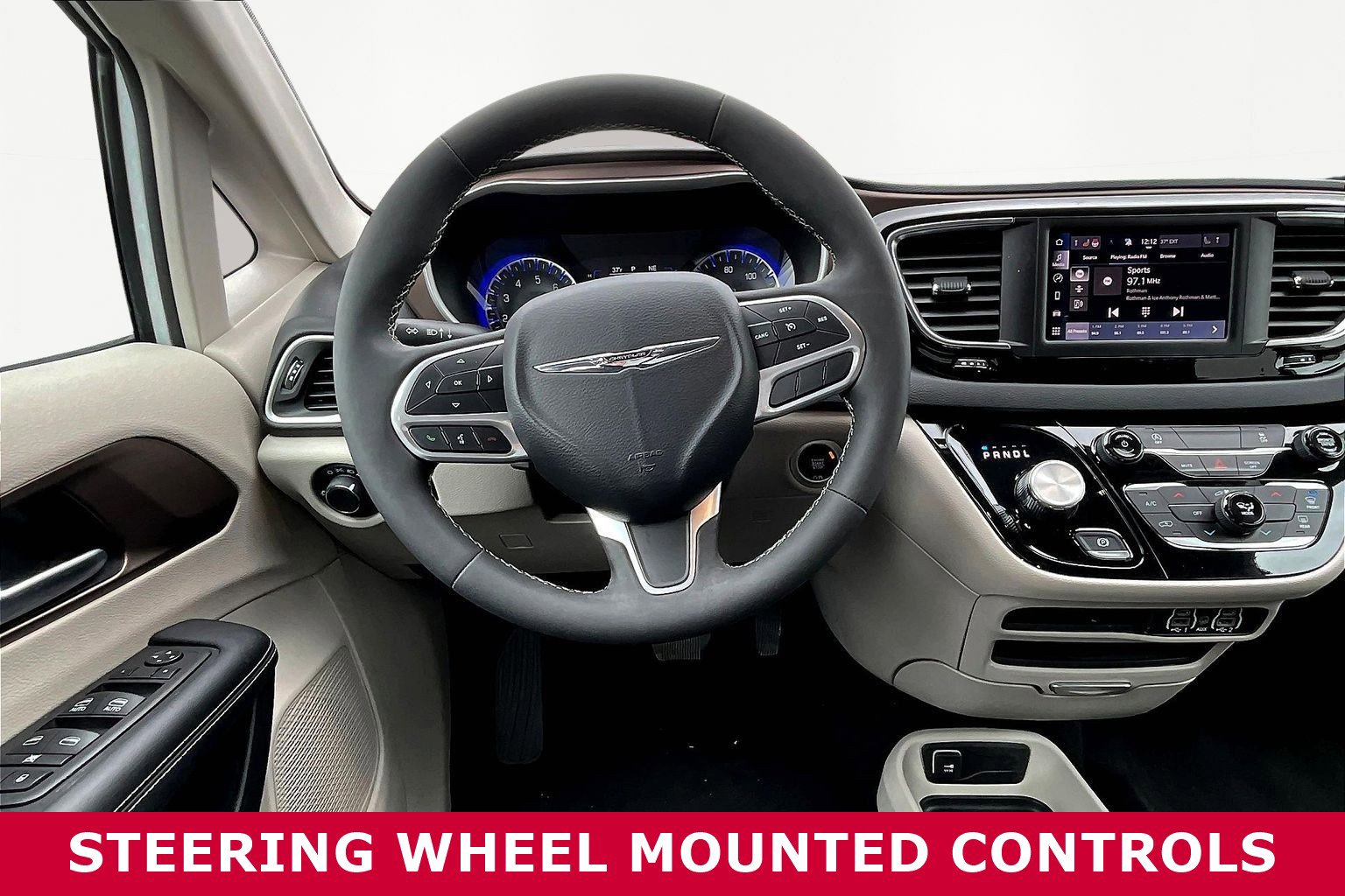 Used 2024 Chrysler Voyager LX image 8