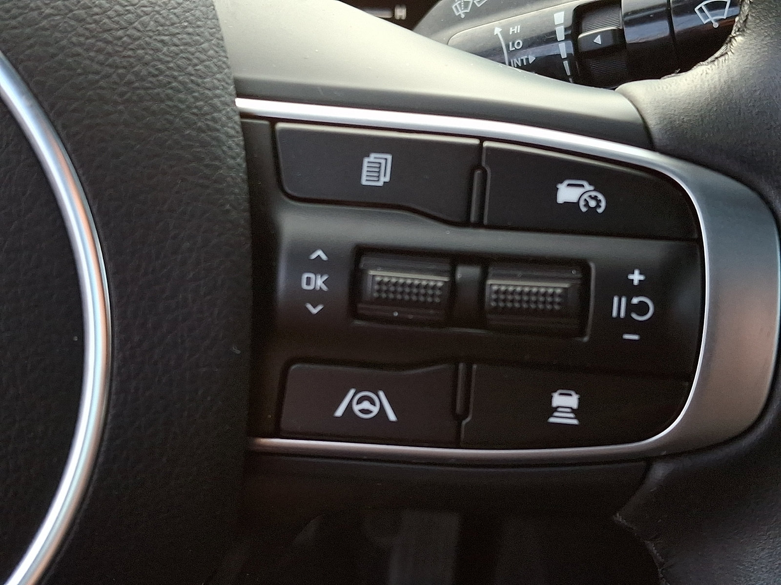 Used 2025 Kia K5 GT-Line w/ GT-Line Premium Package FWD image 25