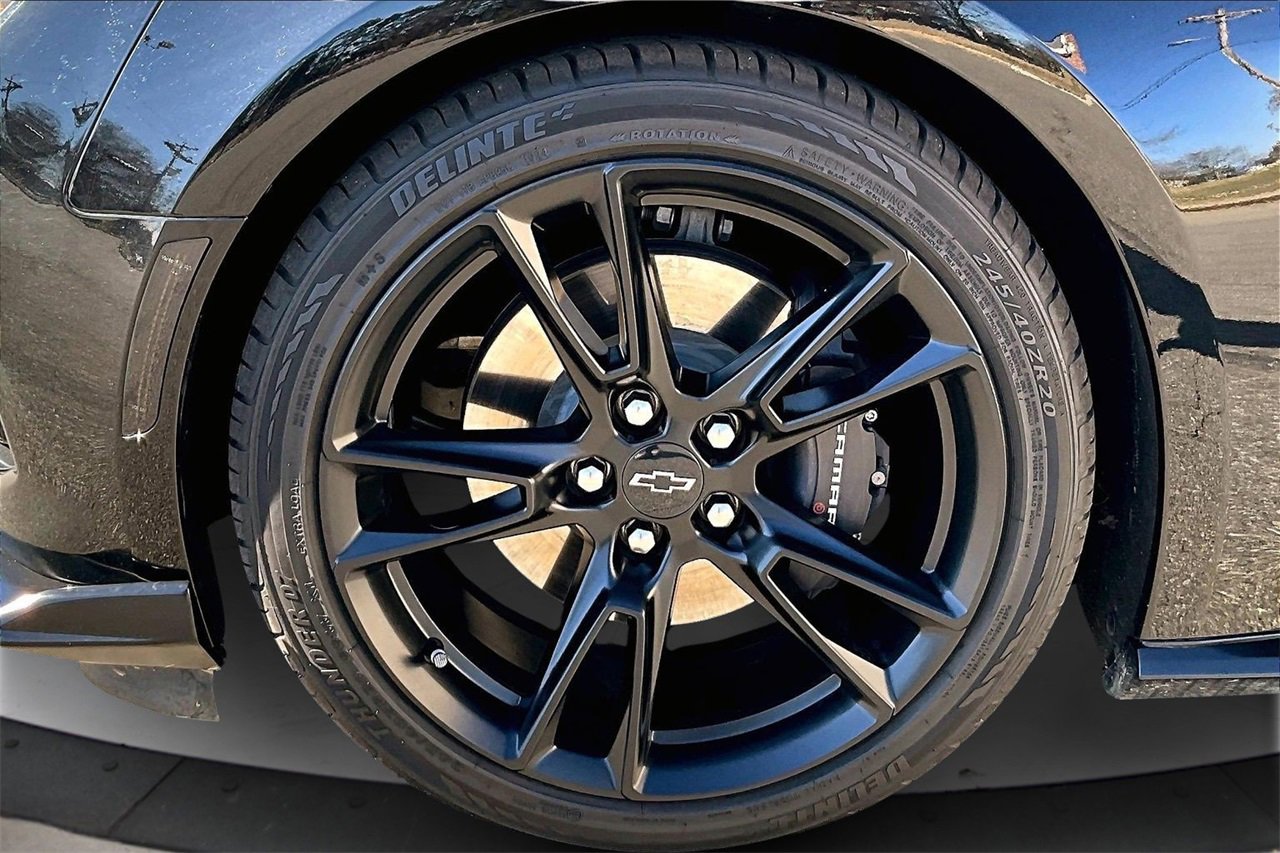 Used 2021 Chevrolet Camaro LT image 30