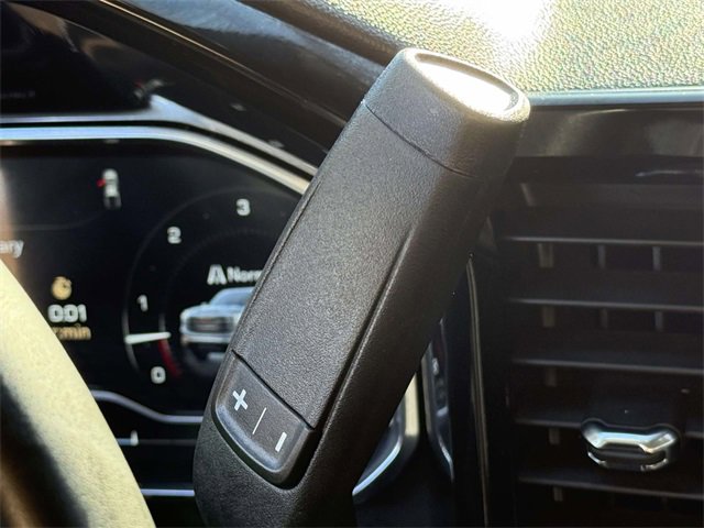 Certified 2025 GMC Sierra 1500 SLT image 20