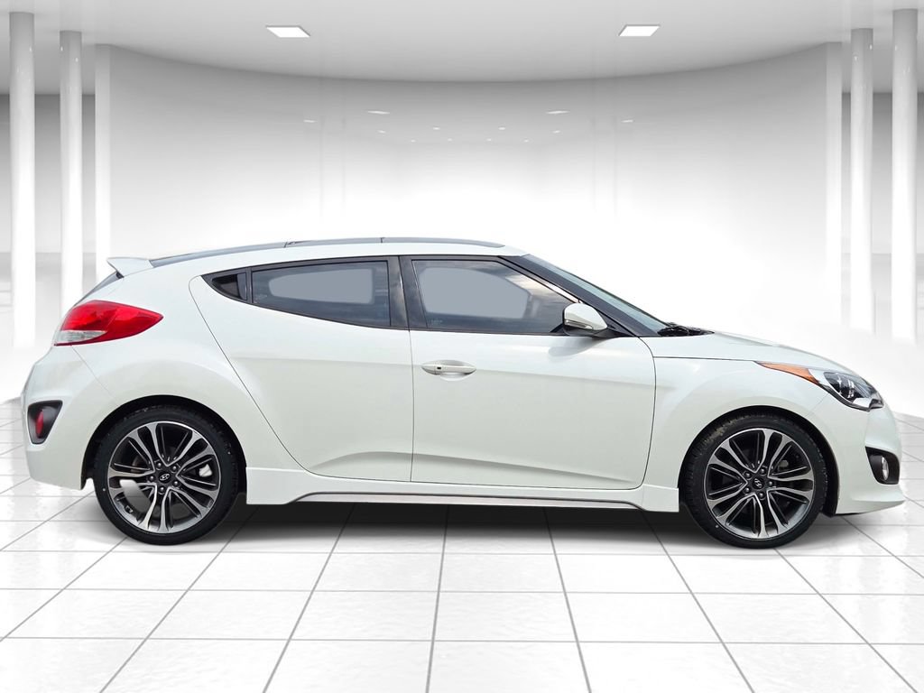 Used 2017 Hyundai Veloster Turbo w/ Tech Package 02 FWD image 2