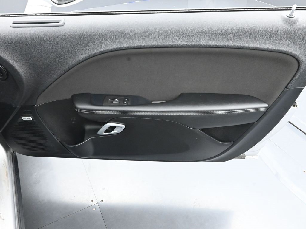 Used 2023 Dodge Challenger R/T w/ Performance Handling Group image 33