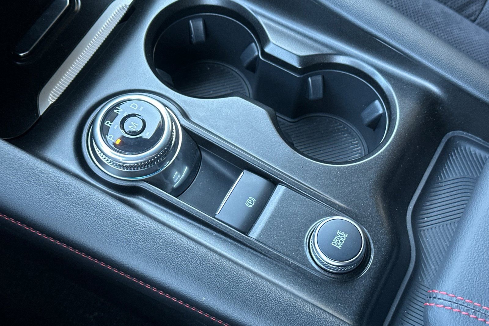 Used 2025 Ford Explorer ST image 23