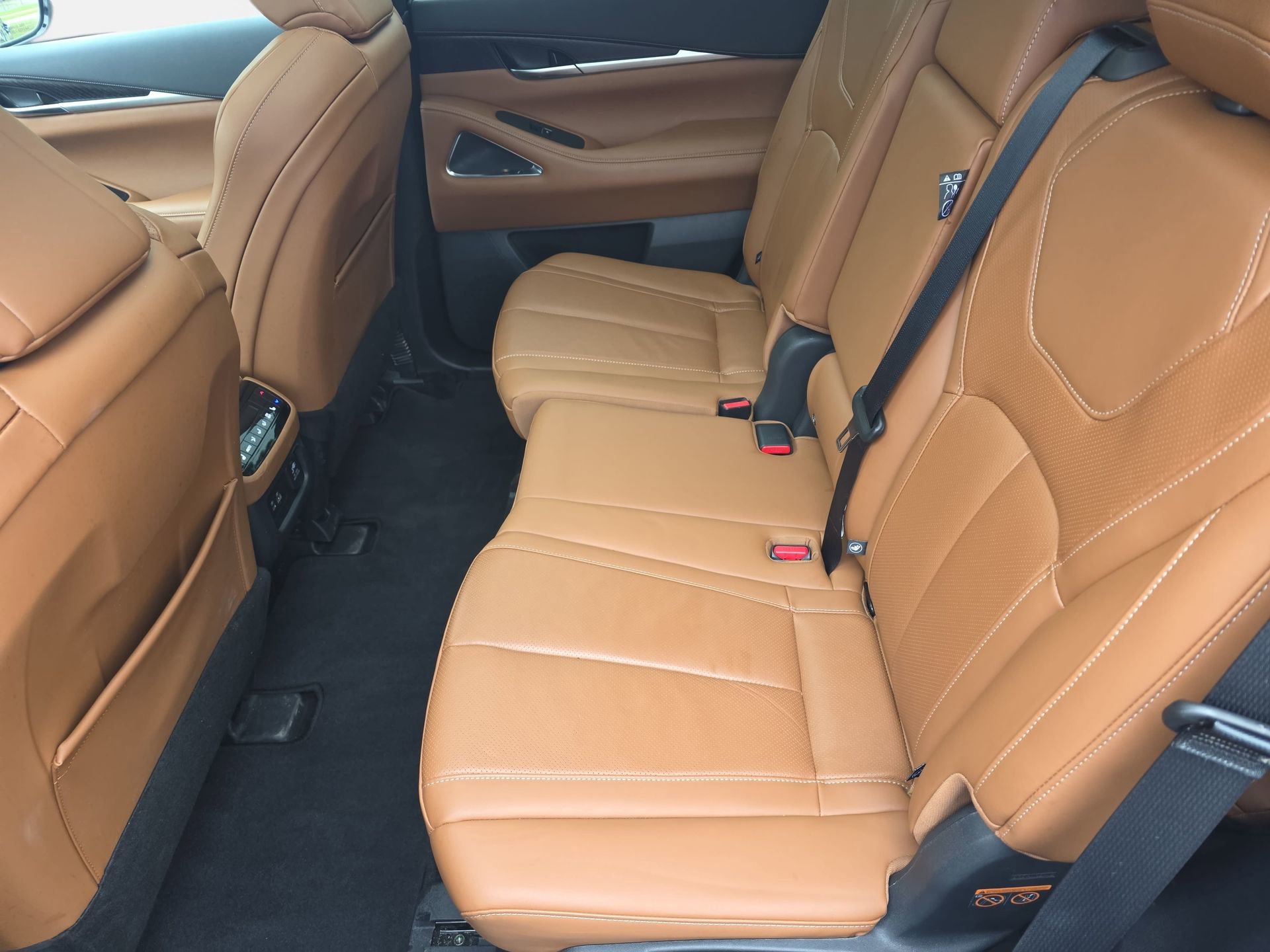 Certified 2025 INFINITI QX60 Sensory AWD/4WD image 14